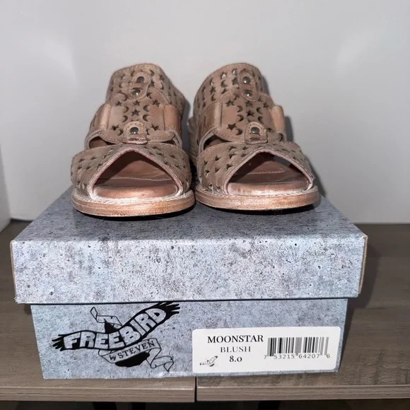 Freebird by Steven Pink Cut-Out Sandals - Picture 2 of 11